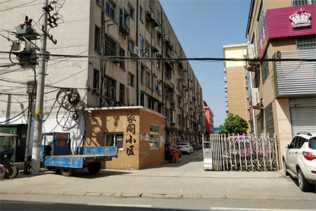 东店富贵苑四楼73平两室精装带储藏室54万可按揭出让土地过户